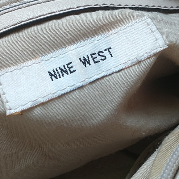 Nine West Large Cream Handbag - Picture 11 of 14